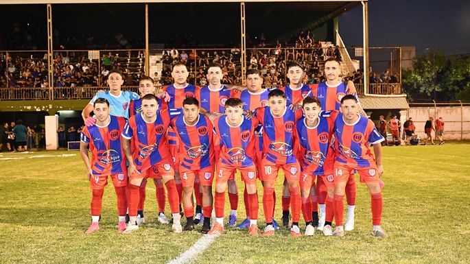 El fútbol local mete primera con más de cien encuentros