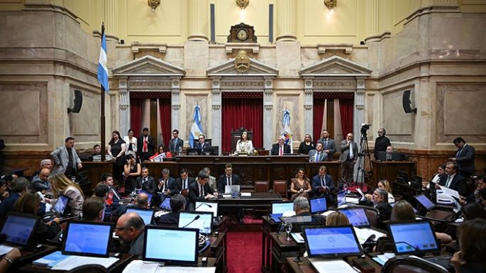 Los senadores pasarán  a cobrar 11,5 millones
