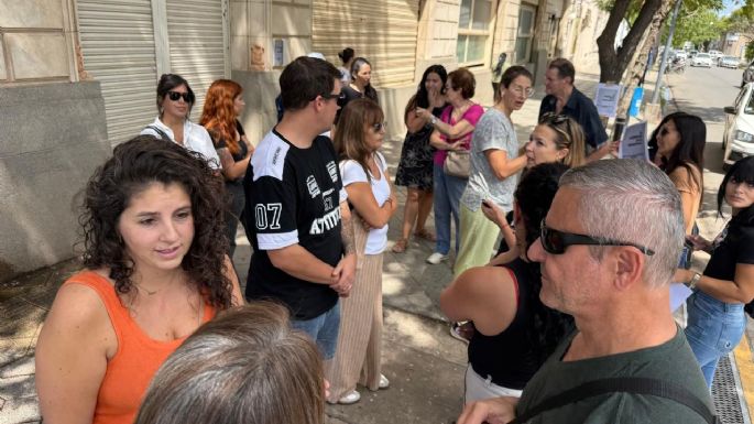 Un grupo de comerciantes realizó una manifestación por el aumento del estacionamiento