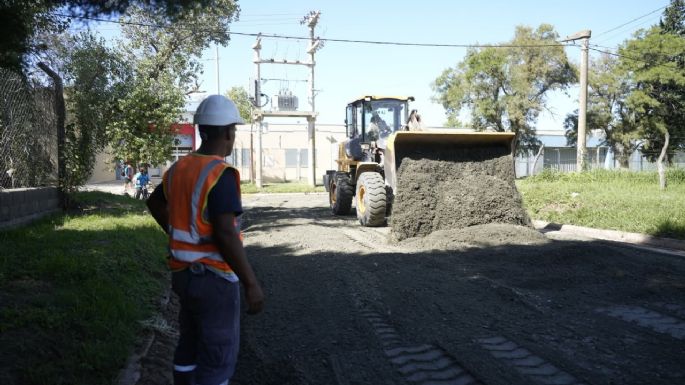 Barrio San Juan Bautista: el municipio avanza con nuevas cuadras de pavimento