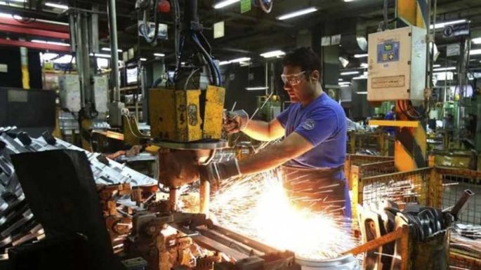 Cesaron 96.800 puestos de trabajo en seis meses