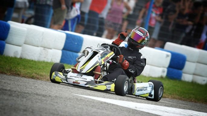 Sonrisas locales en  karting y motocross