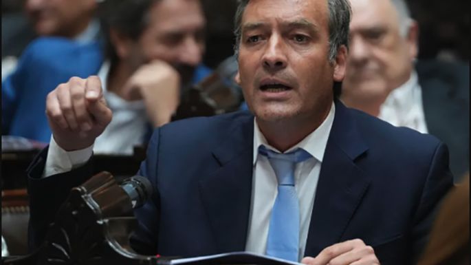 Acusaron al presidente de “estafador serial” por $LIBRA