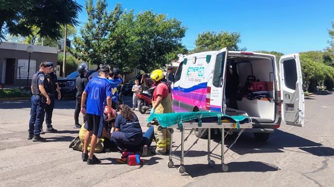 General Deheza: una motociclista se fracturó una clavícula al chocar contra una camioneta