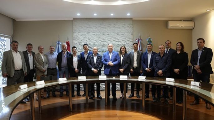 Inversores chinos recorrieron el Parque Industrial e instituciones