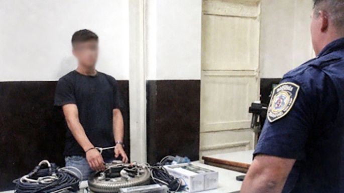 Llevó objetos robados a la Policía y fue aprehendido