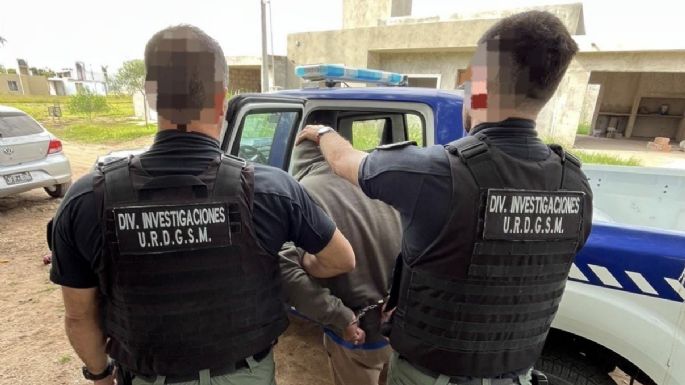 Allanamientos simultáneos: tres detenidos y secuestro de vehículos por un robo calificado