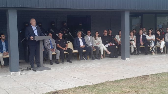 Con el gobernador, inauguran la sede de la Policía Antinarcotráfico en Villa María