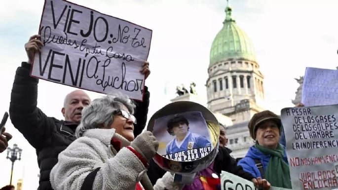 El gobierno le da a los jubilados un aumento menor al 3% y no sube el bono