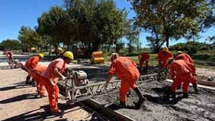 Avanza pavimento en la Savio