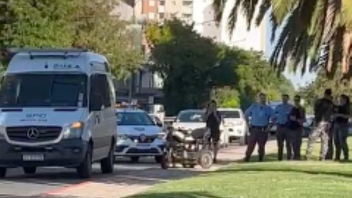 Vehículo del servicio penitenciario colisionó en bulevar Alvear