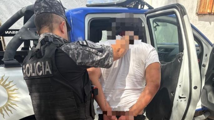 Detenido por agredir a su pareja en la vía pública