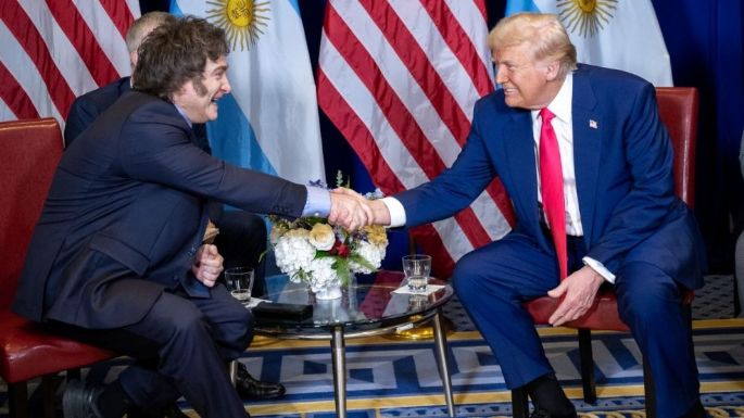 Javier Milei llegó a la cumbre “Shield of the Americas” y se encontrará con Trump