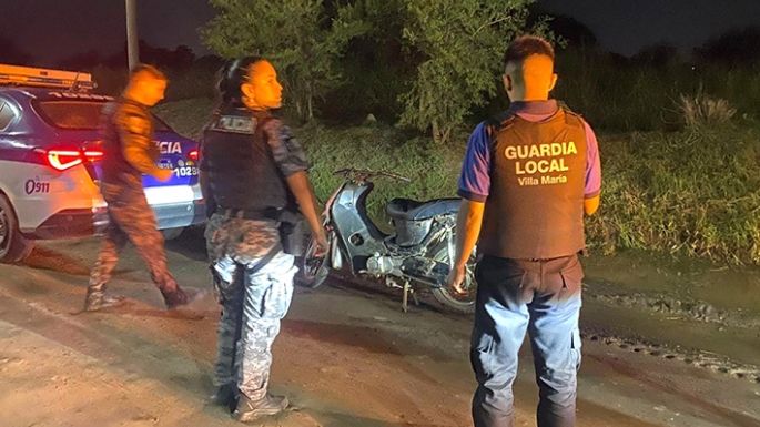 La Guardia Local recuperó una Motomel robada, abandonada en un descampado