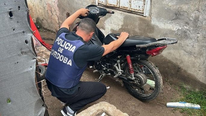 Doce detenidos por distintos delitos y tres motos recuperadas por robo