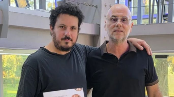 Azcona impuso su rey