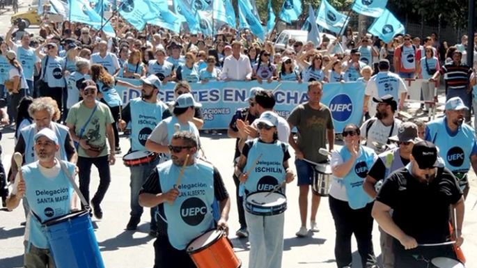 Rechazará  la tercera propuesta salarial