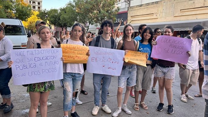 “Sin educación pública, el futuro es de unos pocos”