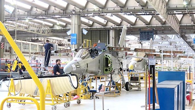 La exfábrica de aviones se “reorganiza”