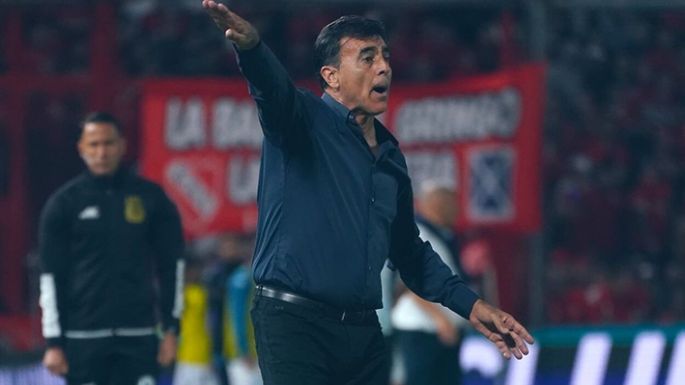 Boca e Independiente juegan un nuevo clásico
