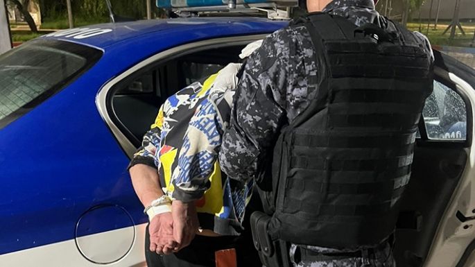 Cuatro ladrones entre rejas