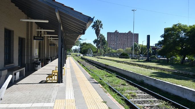 Seis meses sin el tren de pasajeros