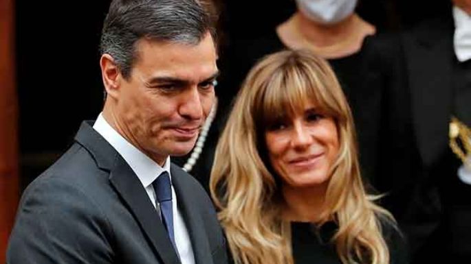 Procesan por corrupción a la esposa de Pedro Sánchez