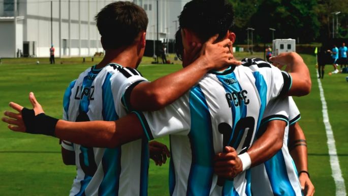 Debut y triunfo de la selección