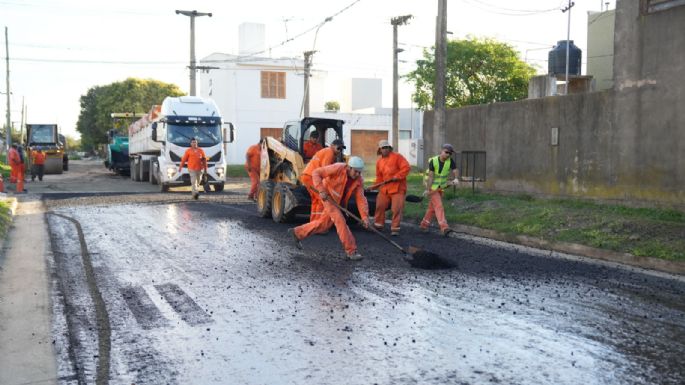 Avanza la pavimentación en barrio San Juan Bautista