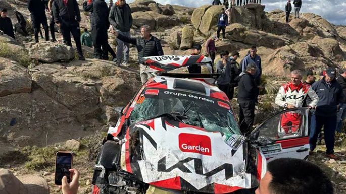 Un auto despistó en el Rally y mató a un espectador