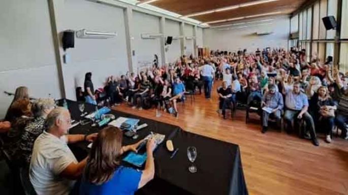 Con reparos, UEPC aprobó la cuarta propuesta salarial