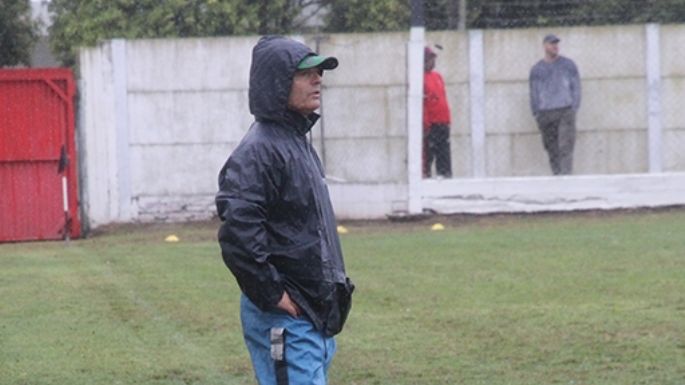 Rivadavia informó la salida de Perossi