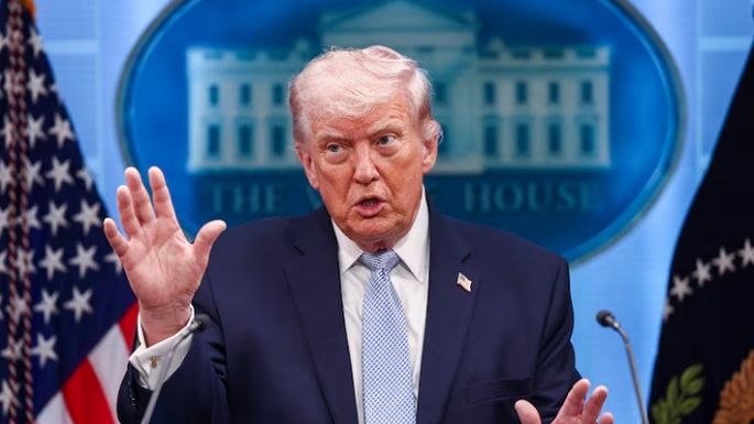Trump: “Accedo a suspender los bombardeos por dos semanas”