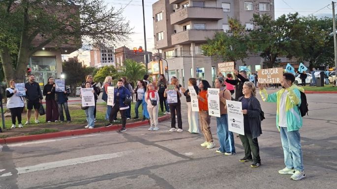 Nueva movilización de docentes en la ciudad