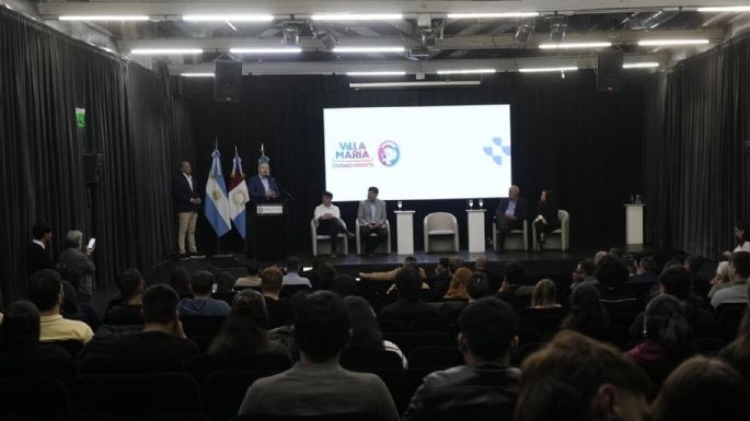 Las charlas "Idear – Pensar para hacer" reunieron a estudiantes, emprendedores y referentes
