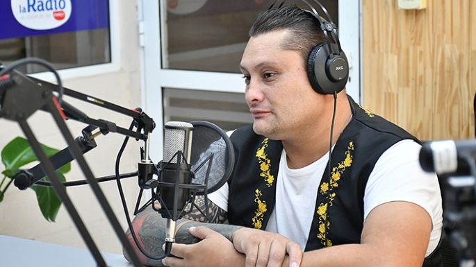 Policía y tenor villanovense