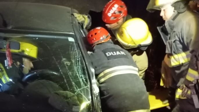 Choque múltiple: rescataron a un hombre que quedó atrapado en un vehículo