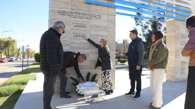 Rindieron homenaje al héroe villamariense Roberto Adrián Busto