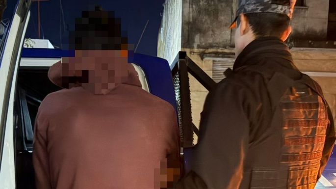Una veintena de detenciones durante el finde: botellas de Coca y una antena, entre los casos