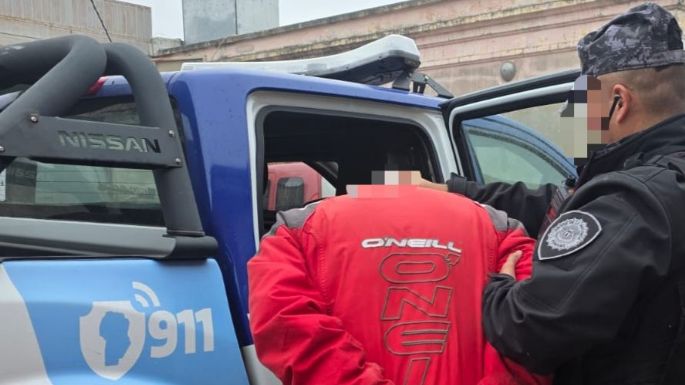 Una veintena de detenciones durante el finde: botellas de Coca y una antena, entre los casos