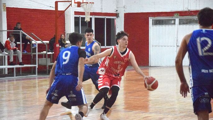 Unión Central no jugó, pero sigue liderando el Asociativo