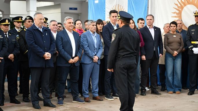 Abrió la Escuela de Oficiales de Policía
