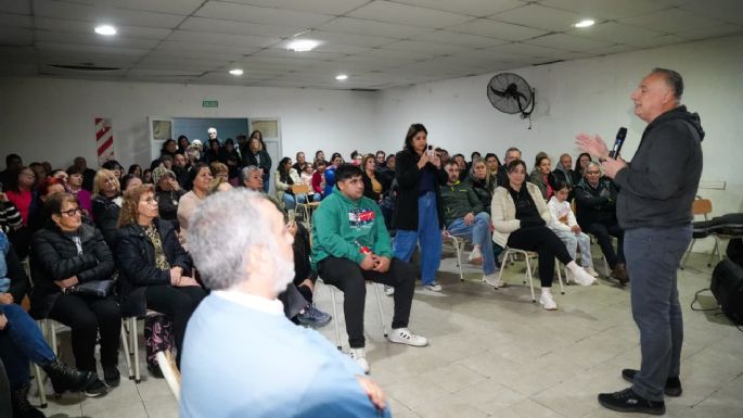 Se inauguraron 18 cuadras de pavimento y hubo peña