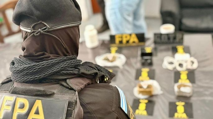 Detenidos por intentar arrojar droga a la cárcel