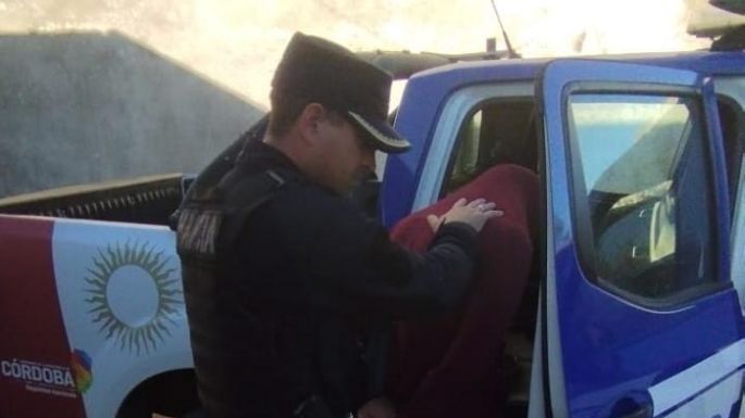 Allanamientos: dos aprehendidos por hurto y secuestran droga, dinero y un arma