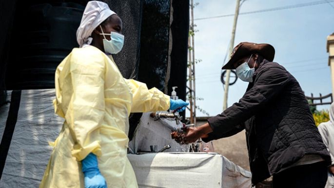Más de mil, las víctimas fatales por el brote de ébola en África