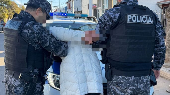 Aprehendidos por intentar robar autos estacionados