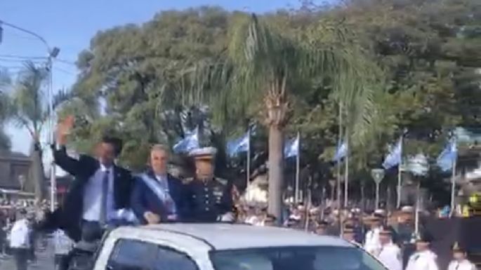 Villa Nueva celebró el histórico desfile patrio