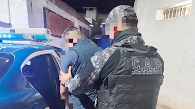 Detenido tras pelear en la calle, amenazar  a la Policía con un cuchillo y escapar