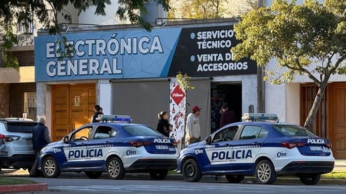 Forzó la puerta y entró a robar a plena luz del día